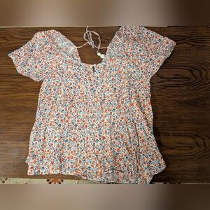 Old Navy top size L